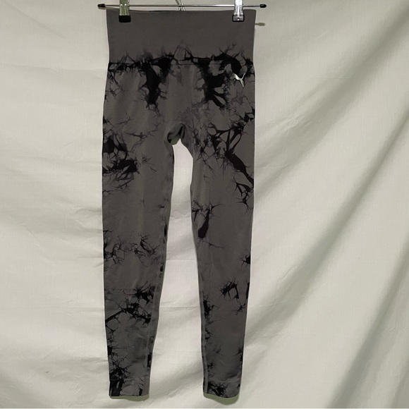 Puma Women's Gray and Black Marbled Leggings Size Small - Picture 1 of 9